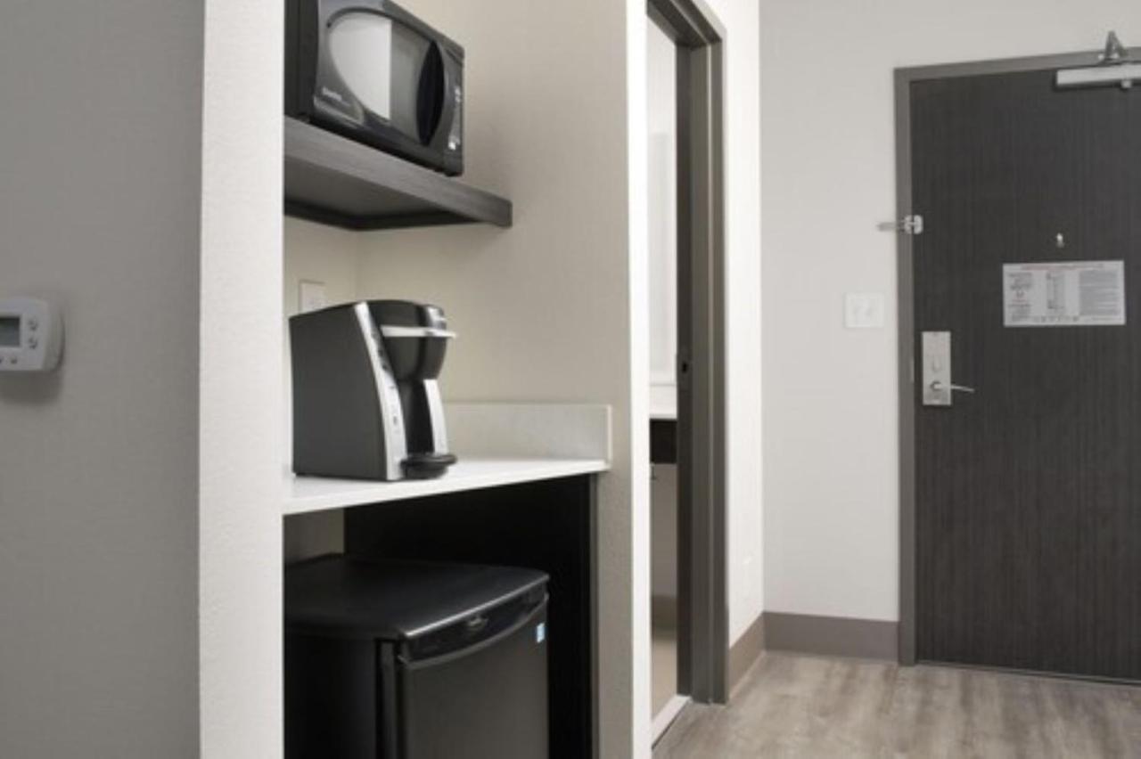 Holiday Inn Express & Suites - North Brunswick By Ihg Eksteriør billede