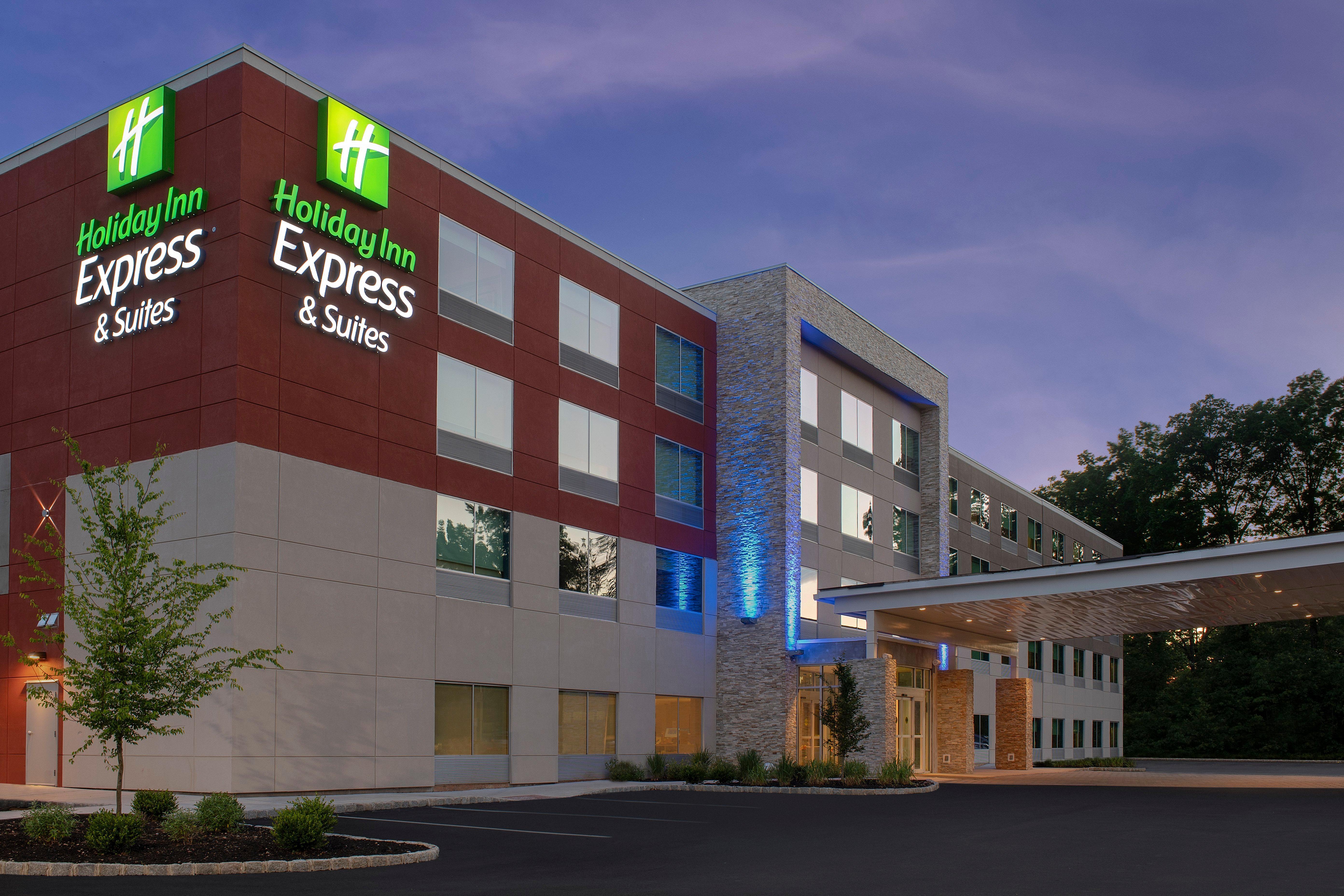 Holiday Inn Express & Suites - North Brunswick By Ihg Eksteriør billede